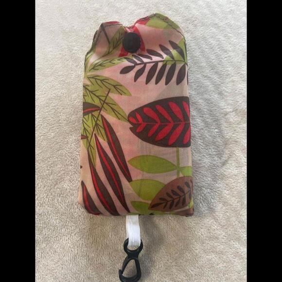 Reusable Cute Bags! Fit on keyring! Great stocking fillers! - Picture 7 of 9